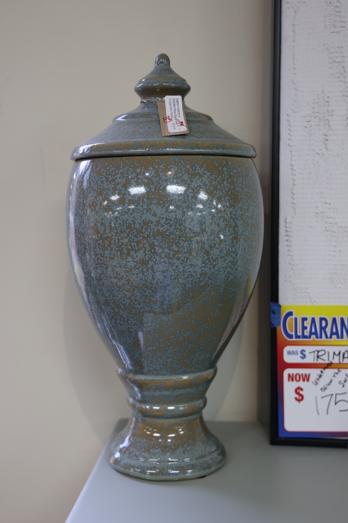 Rika Grand Vase